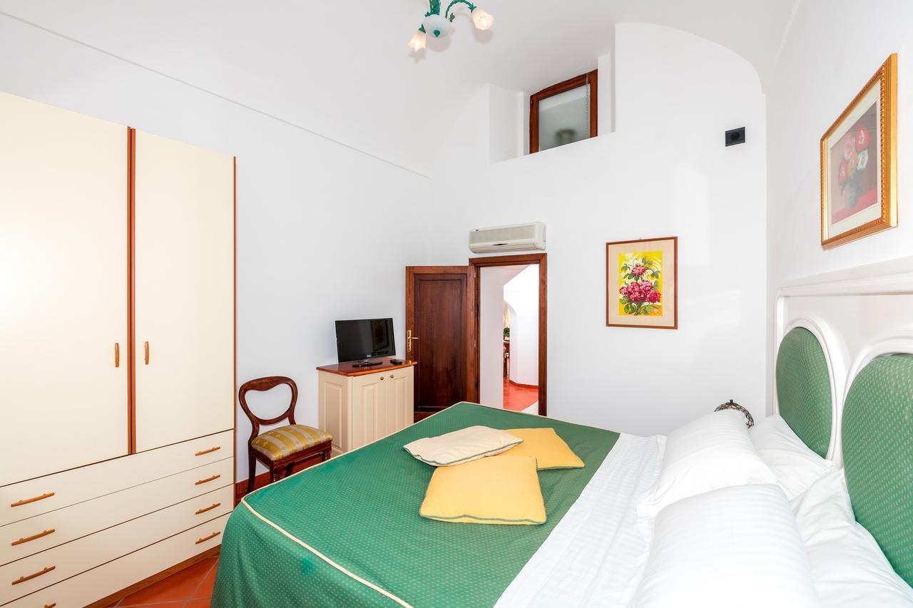 Casa Chiesa Nuova Lejlighed Positano Eksteriør billede